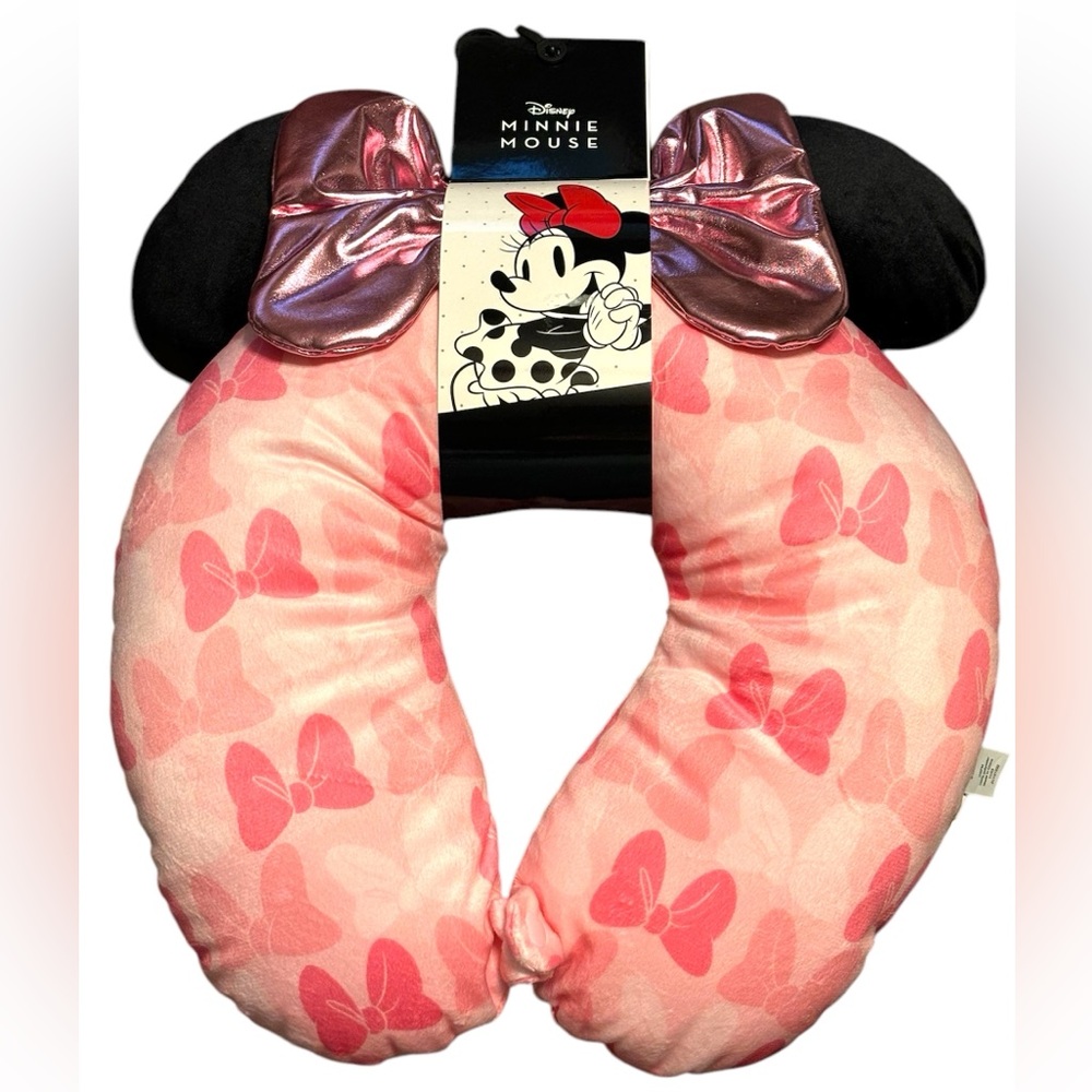 NWT•Disney Minnie Mouse Large travel neck pillow